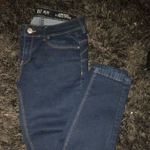 Dark wash skinny jeans
